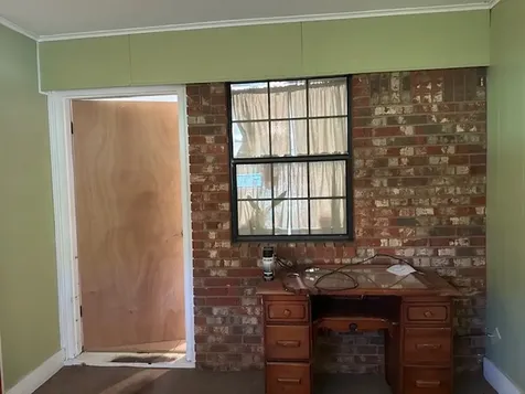 201 Heath Avenue Madisonville TX 77864