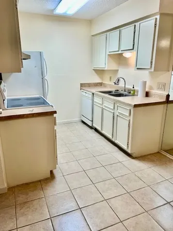 606 Marshall Street B36 Houston TX 77006