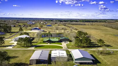 165 Taxiway Drive Livingston TX 77351