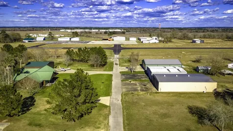 165 Taxiway Drive Livingston TX 77351