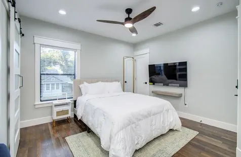 1318 Cleburne Street 2b Houston TX 77004
