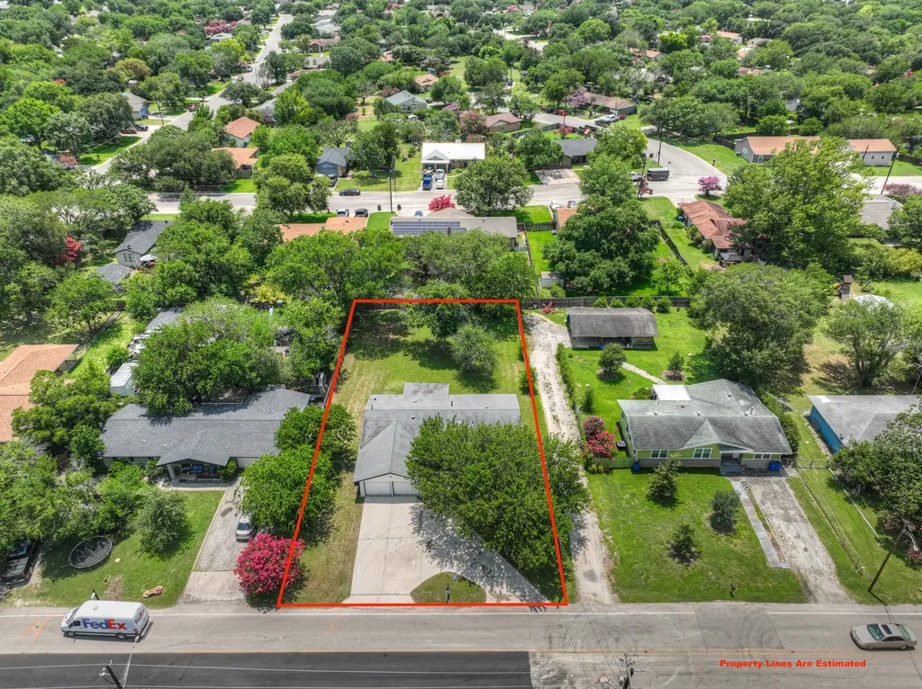1302 S Mesquite Avenue New Braunfels TX 78130