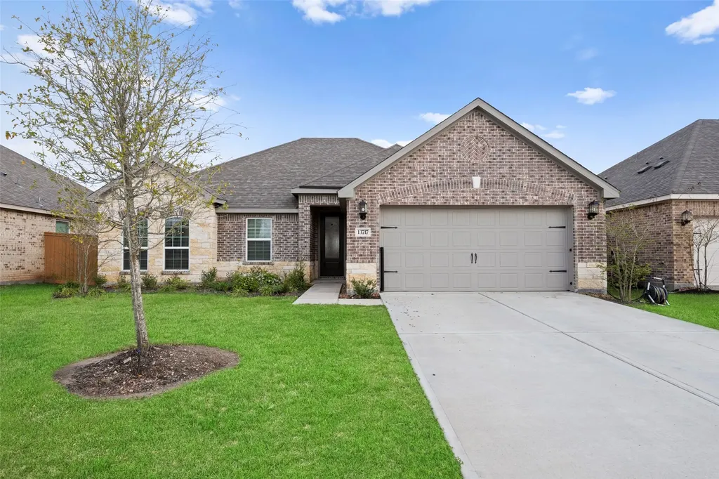13717 Gaff Rig Drive Texas City TX 77510