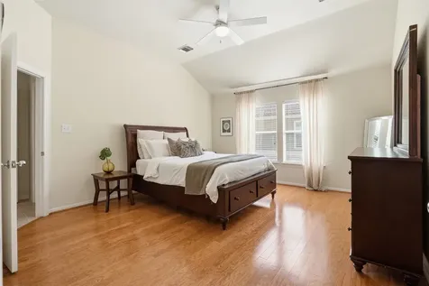 1250 W 18th Street Houston TX 77008