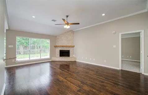 1717 Cantrell Boulevard Conroe TX 77301