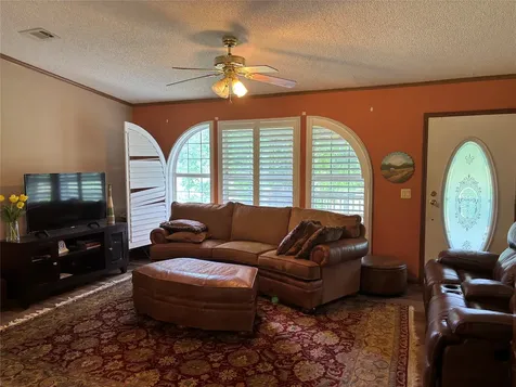 35599 State Highway 87 S Buna TX 77612