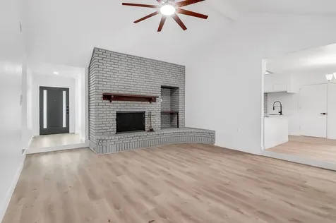 10603 Hillcroft Avenue Houston TX 77096