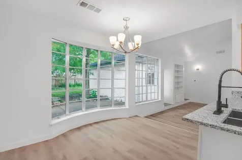 10603 Hillcroft Avenue Houston TX 77096