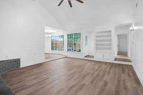 10603 Hillcroft Avenue Houston TX 77096