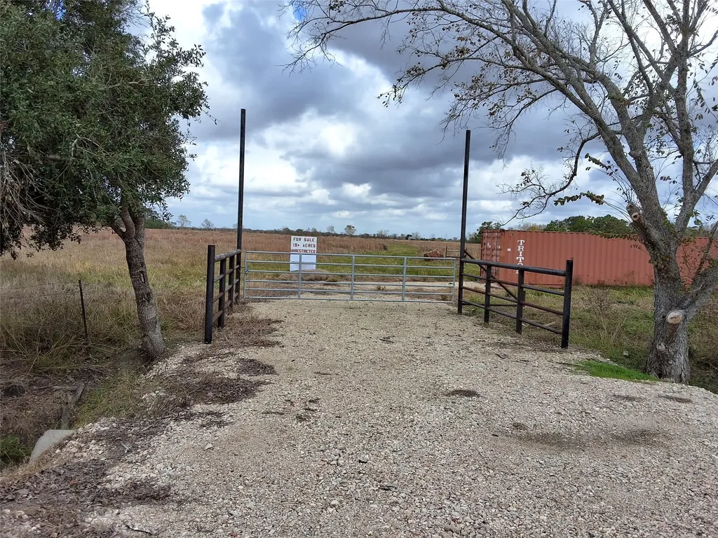 0 Cr-49 Off 288 Highway Angleton TX 77515