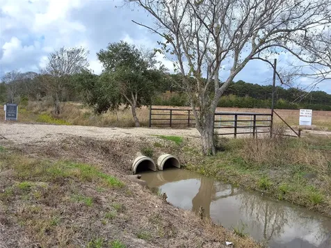 0 Cr-49 Off 288 Highway Angleton TX 77515
