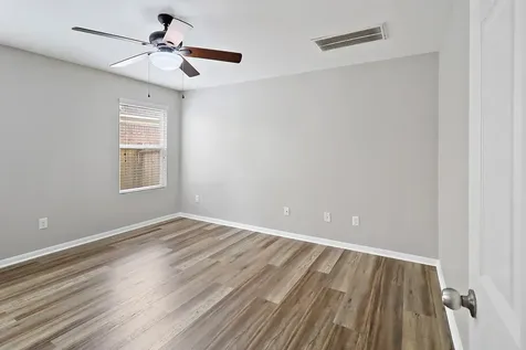 15607 Sheldon Ridge Way Houston TX 77044
