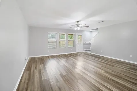 15607 Sheldon Ridge Way Houston TX 77044