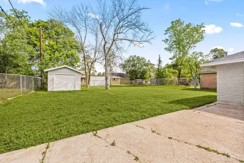 614 Red Oak Avenue Crosby TX 77532