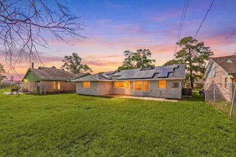 614 Red Oak Avenue Crosby TX 77532