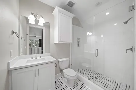 5343 Larkin Street Houston TX 77007