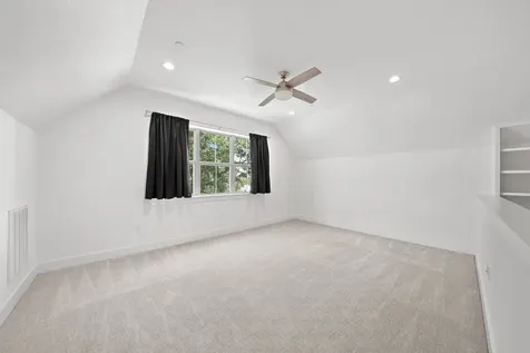 5343 Larkin Street Houston TX 77007