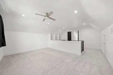 5343 Larkin Street Houston TX 77007