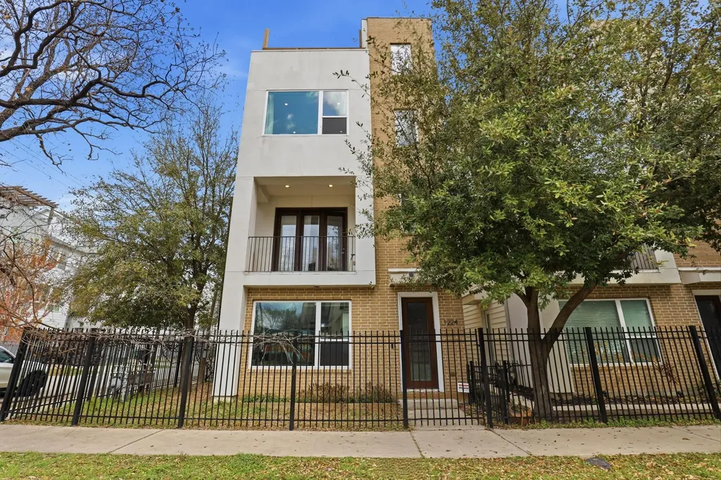 1224 Summer Street Houston TX 77007