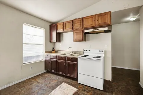 411 County Road 912a Brazoria TX 77422