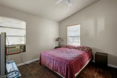 411 County Road 912a Brazoria TX 77422