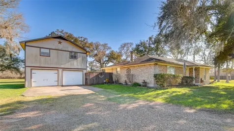 411 County Road 912a Brazoria TX 77422