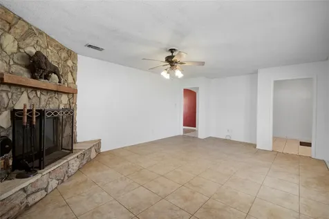 411 County Road 912a Brazoria TX 77422