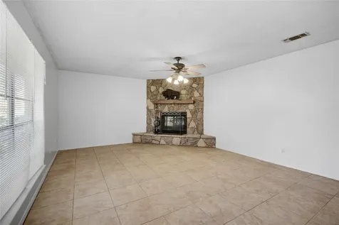 411 County Road 912a Brazoria TX 77422