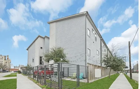 961 Saint Augustine Street Houston TX 77023