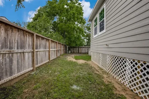 4927 E Ridge Creek Drive Houston TX 77053