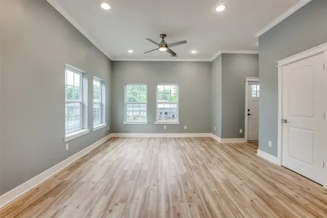 4927 E Ridge Creek Drive Houston TX 77053