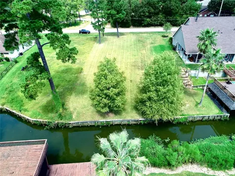 18222 & 18226 Steele Point Drive Crosby TX 77532