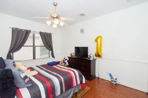 9120 Lakes At 610 Drive Houston TX 77054