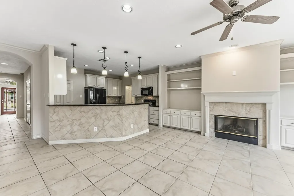 3238 Lazy Lake Lane Montgomery TX 77356