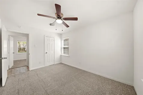 2942 Knotty Oaks Trail Houston TX 77045