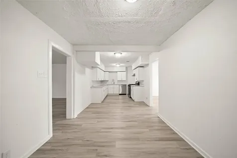 2942 Knotty Oaks Trail Houston TX 77045