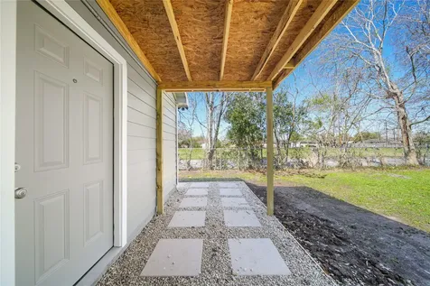 2942 Knotty Oaks Trail Houston TX 77045