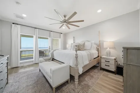 2534 Cliff Drive San Leon TX 77539