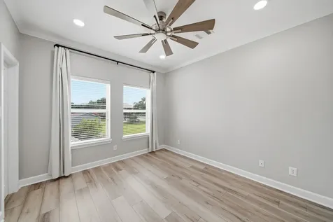 2534 Cliff Drive San Leon TX 77539