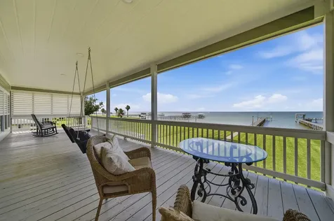 2534 Cliff Drive San Leon TX 77539