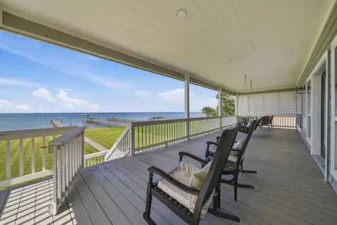 2534 Cliff Drive San Leon TX 77539