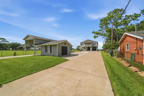 2534 Cliff Drive San Leon TX 77539