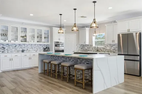 2534 Cliff Drive San Leon TX 77539