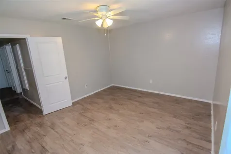 9311 Golden Wood Lane Houston TX 77086