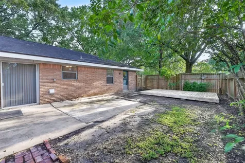 5422 Spellman Road Houston TX 77096