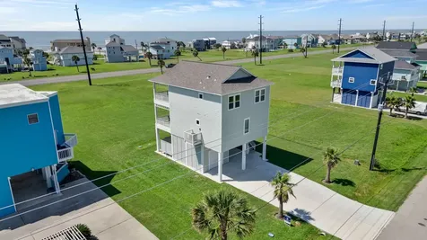 18515 Shaman Drive Galveston TX 77554