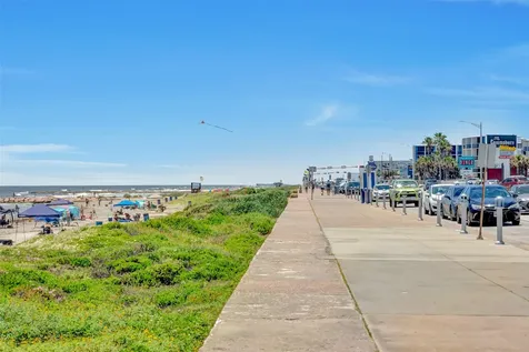 18515 Shaman Drive Galveston TX 77554