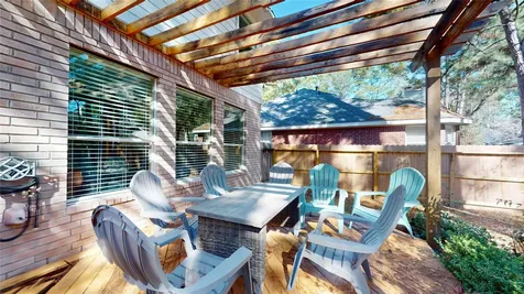 14 Willow Point Place The Woodlands TX 77382