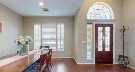 14 Willow Point Place The Woodlands TX 77382
