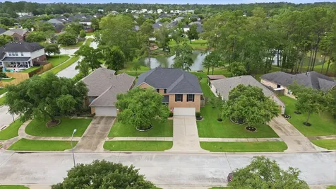 15111 Greenhaven Lake Lane Cypress TX 77429
